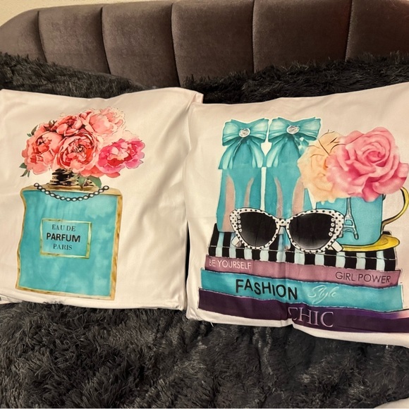 Set of 2 Gorgeous Decorative Pillow Covers - Picture 1 of 2